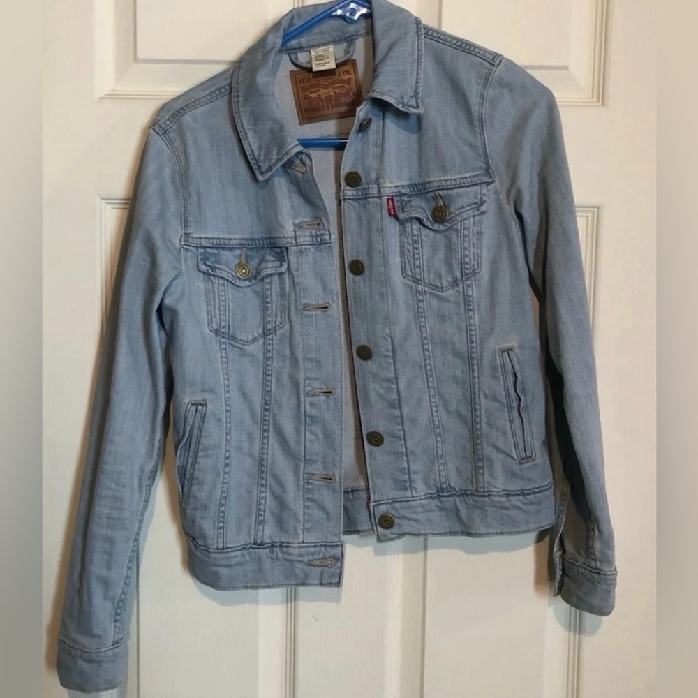 Levi’s Women’s Jean Jacket XS Denim Light Wash
